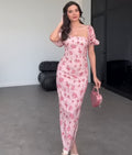 Elegantes Blumenkleid mit Quadrathals