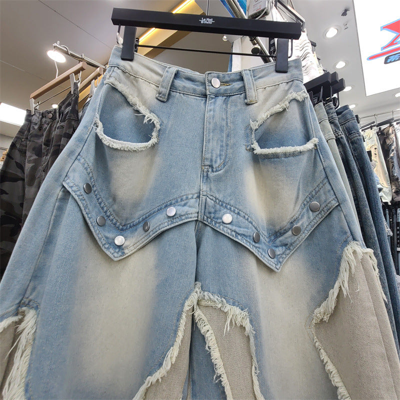 Weite Denim Jeans mit Rohschnitt