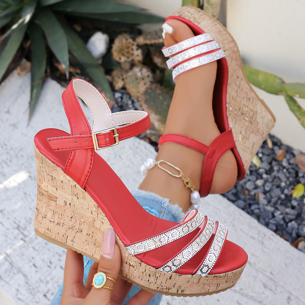 Strand-Sandalen mit Steinen