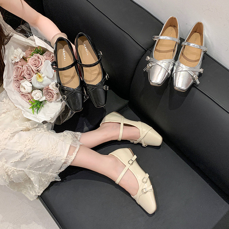 Silberne Mary Jane Flats mit verstecktem Absatz