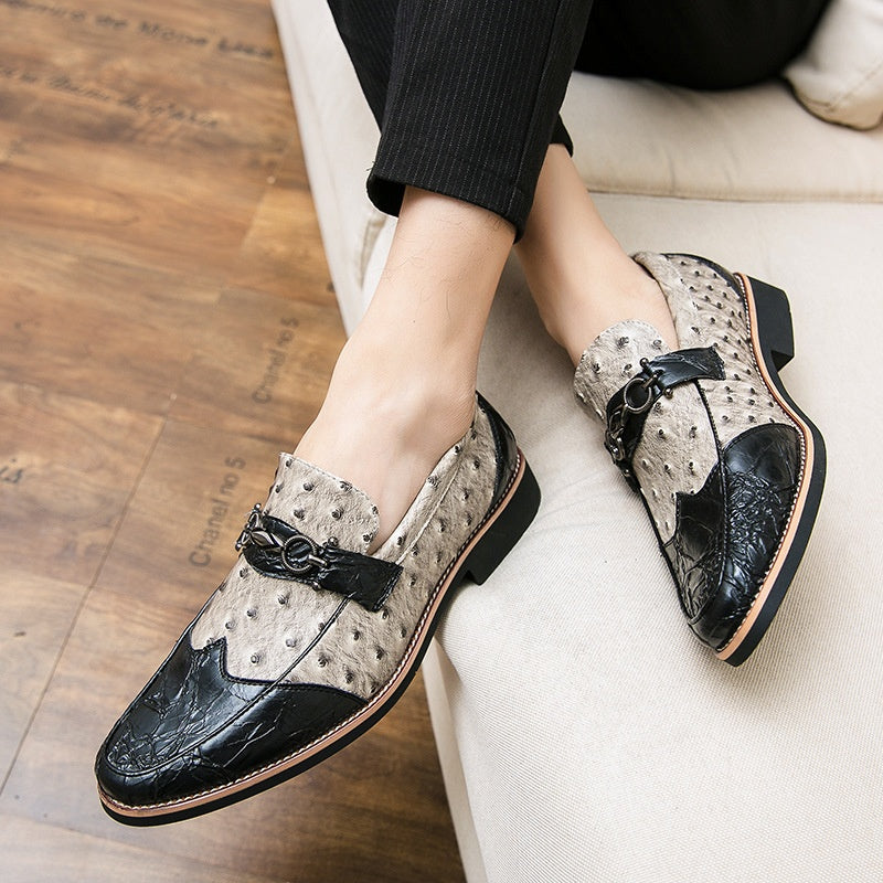 Freizeitschuhe aus Leder mit Muster