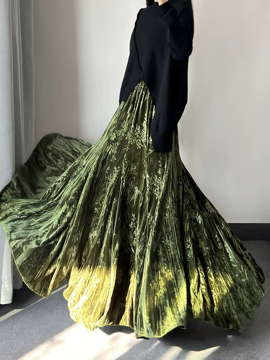 Elegantes Vintage Samtkleid mit Meerjungfrauen-Saum – Bild 4 | LuxeStyle