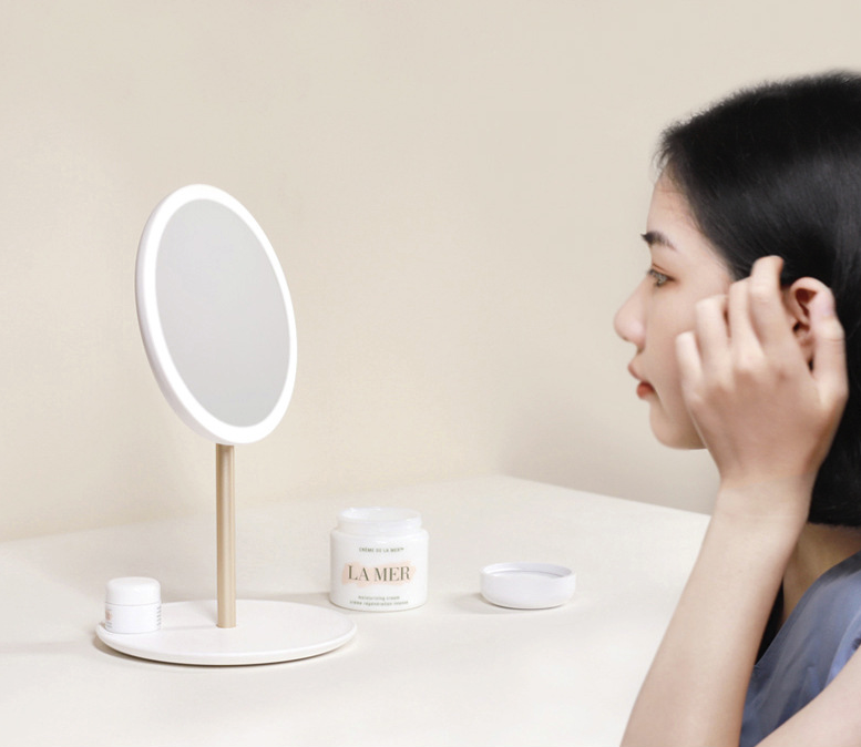 LED Faltspiegel für Make-up – Bild 2 | LuxeStyle