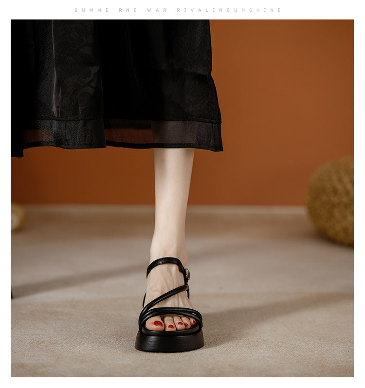 Fairy Style Plateau Sandalen im Römer-Look – Bild 9 | LuxeStyle