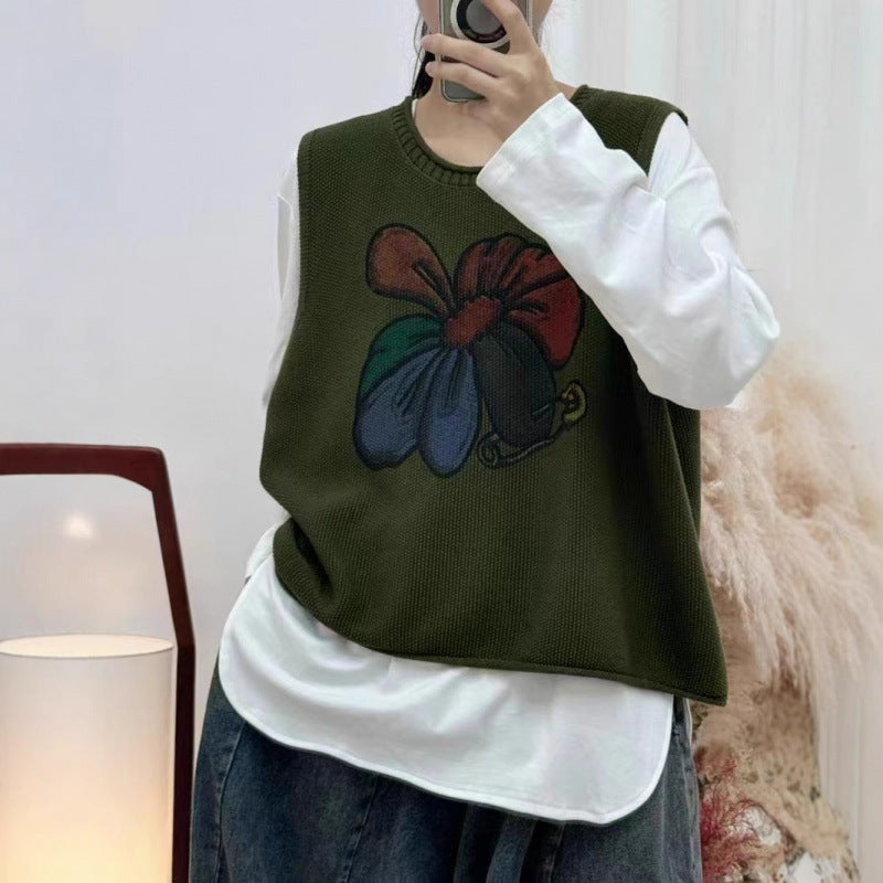 Blumige Strickweste im Vintage-Stil