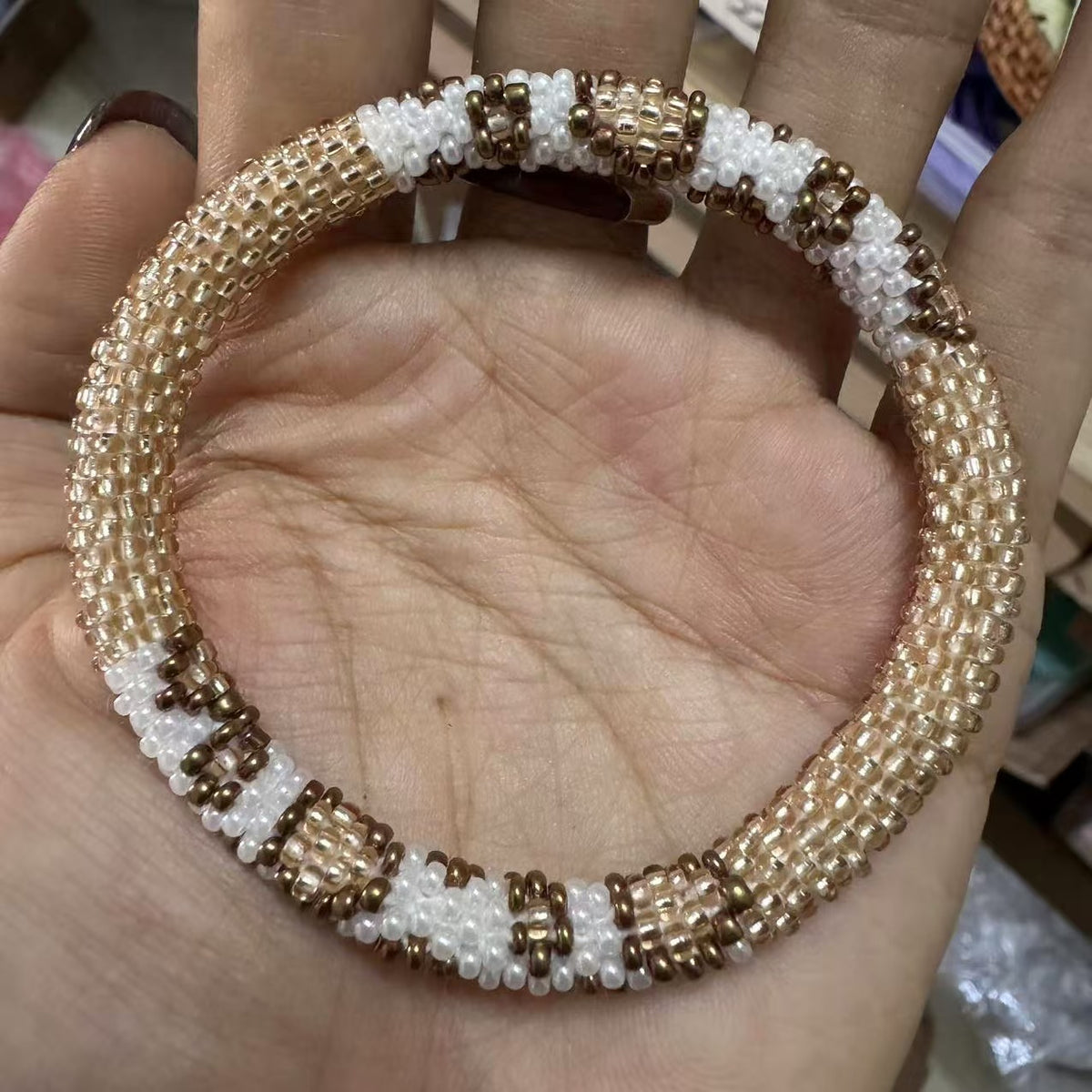 Handgewobenes Armband – Bild 2 | LuxeStyle