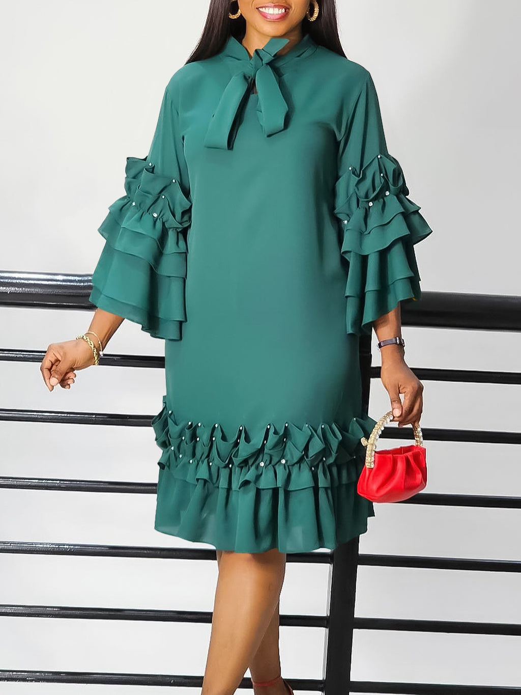 Elegantes Damenkleid mit Glockenärmeln – Bild 10 | LuxeStyle