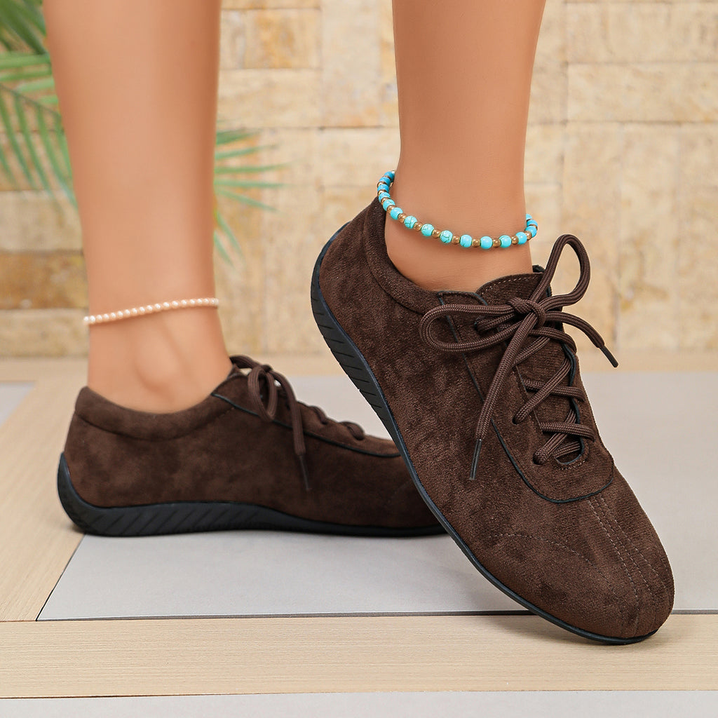 Retro-Sneaker aus Wildleder