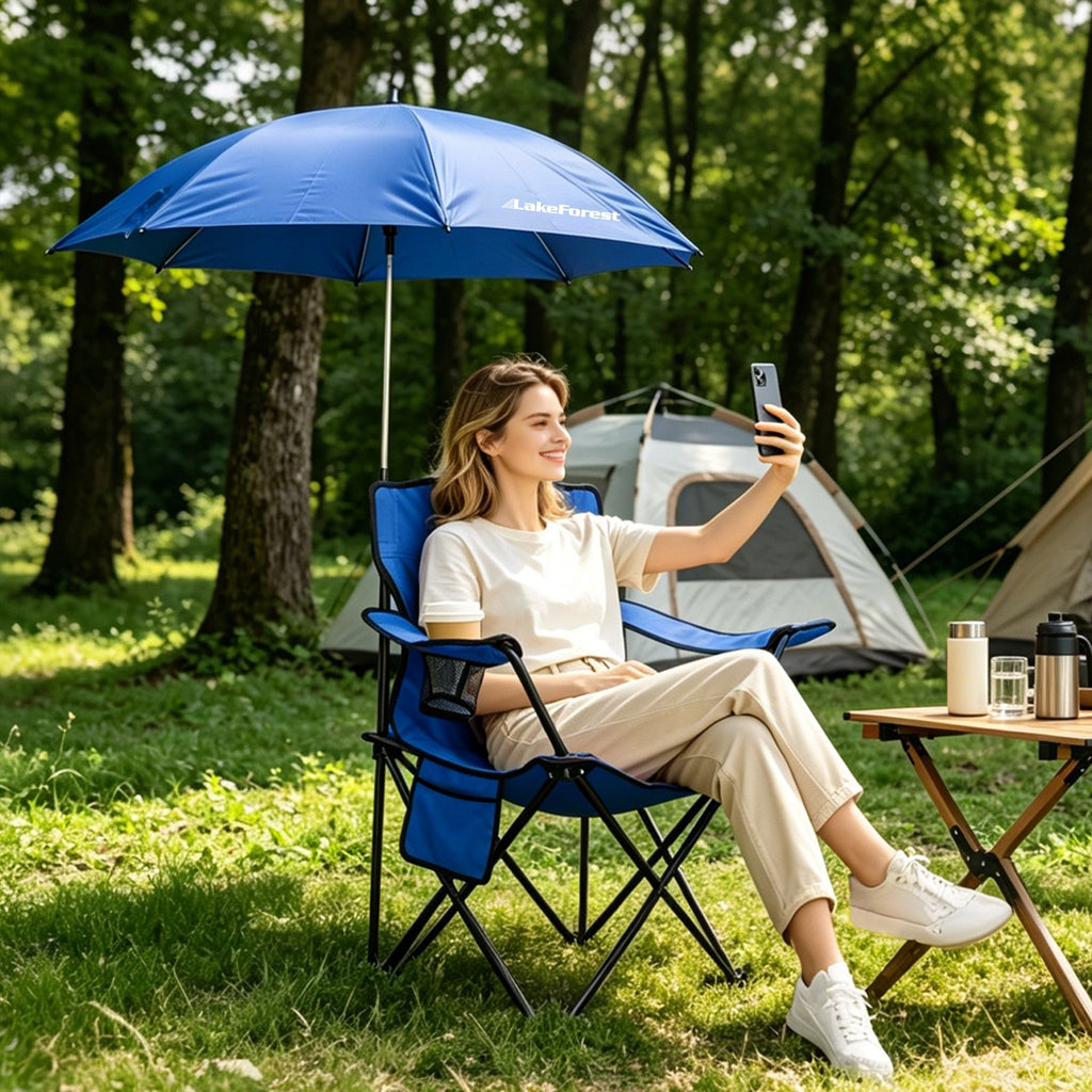 Leichter Zeltstuhl mit Sonnenschirm, Getränkehalter und Tragtasche