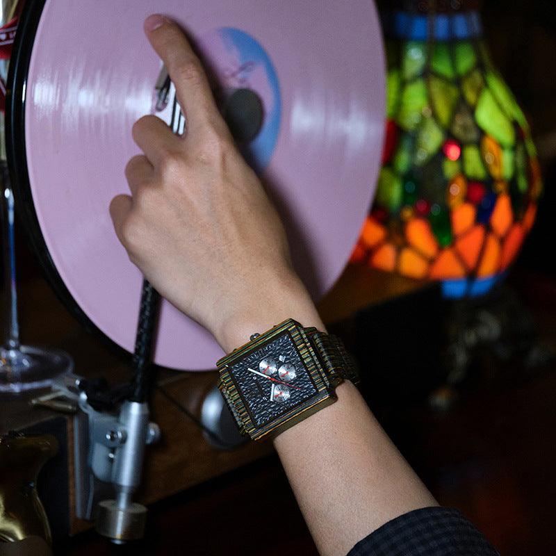 Klassische Analog-Uhr