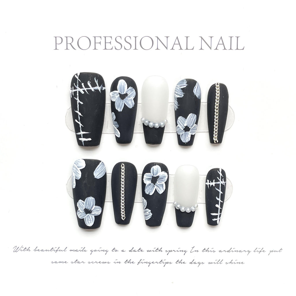 Personalisierbares French-Nagel-Set – Bild 4 | LuxeStyle