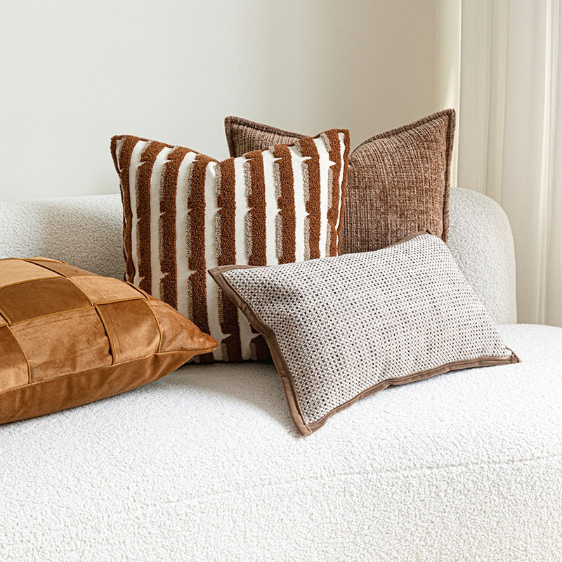 Zierkissenhülle mit Federfüllung – Bild 4 | LuxeStyle