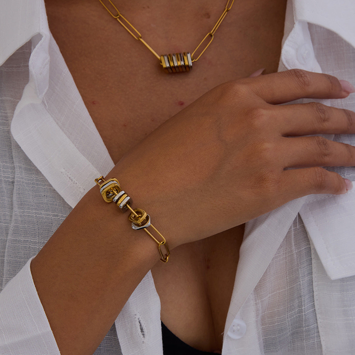 Geometrisches Kettchen in Edelstahl – Bild 1 | LuxeStyle
