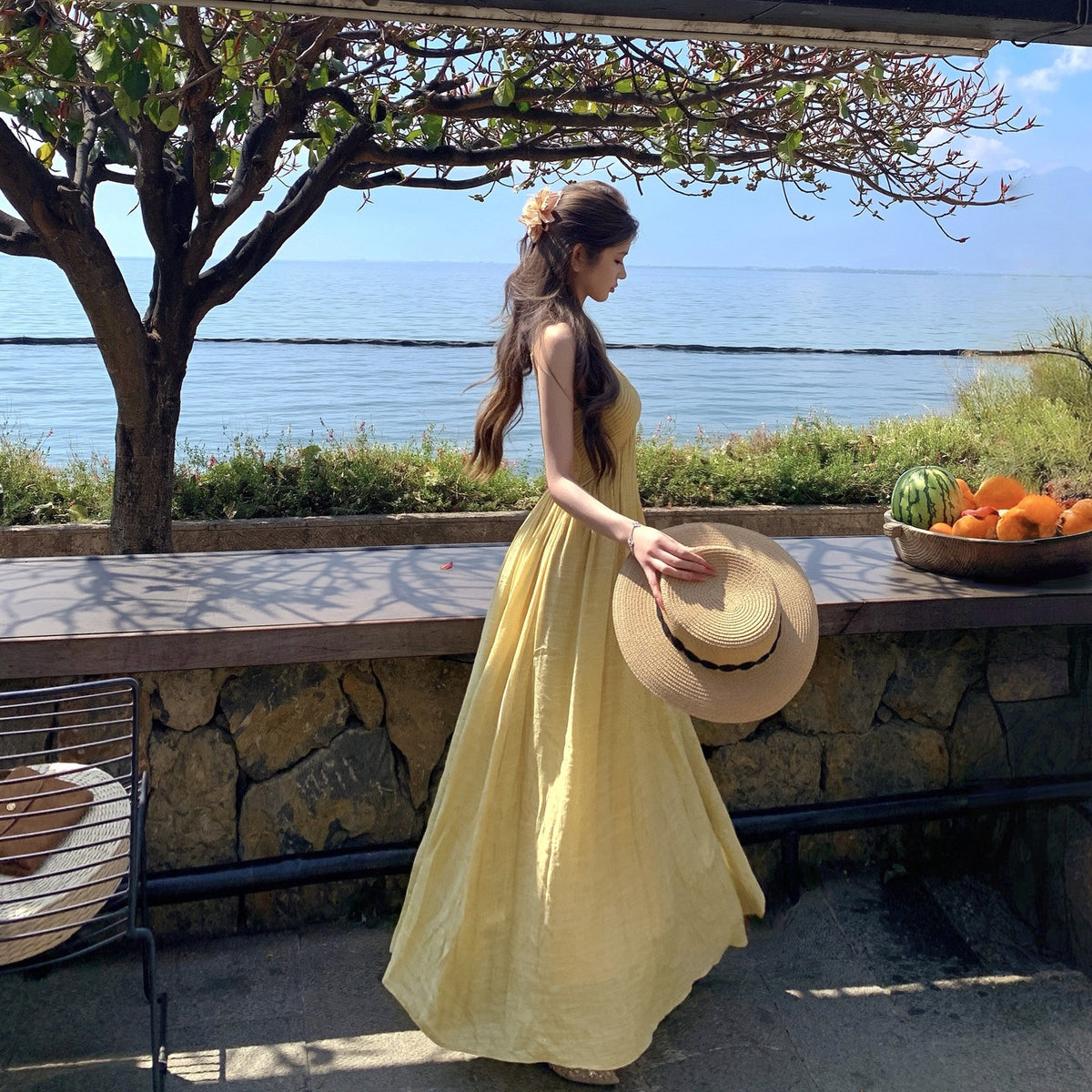 Gelbes A-Linien-Trägerkleid mit V-Ausschnitt – Bild 3 | LuxeStyle