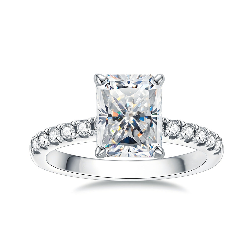Moissanit Ring mit Radiant-Schliff