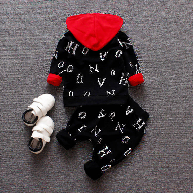 Kinderkleidungs-Set
