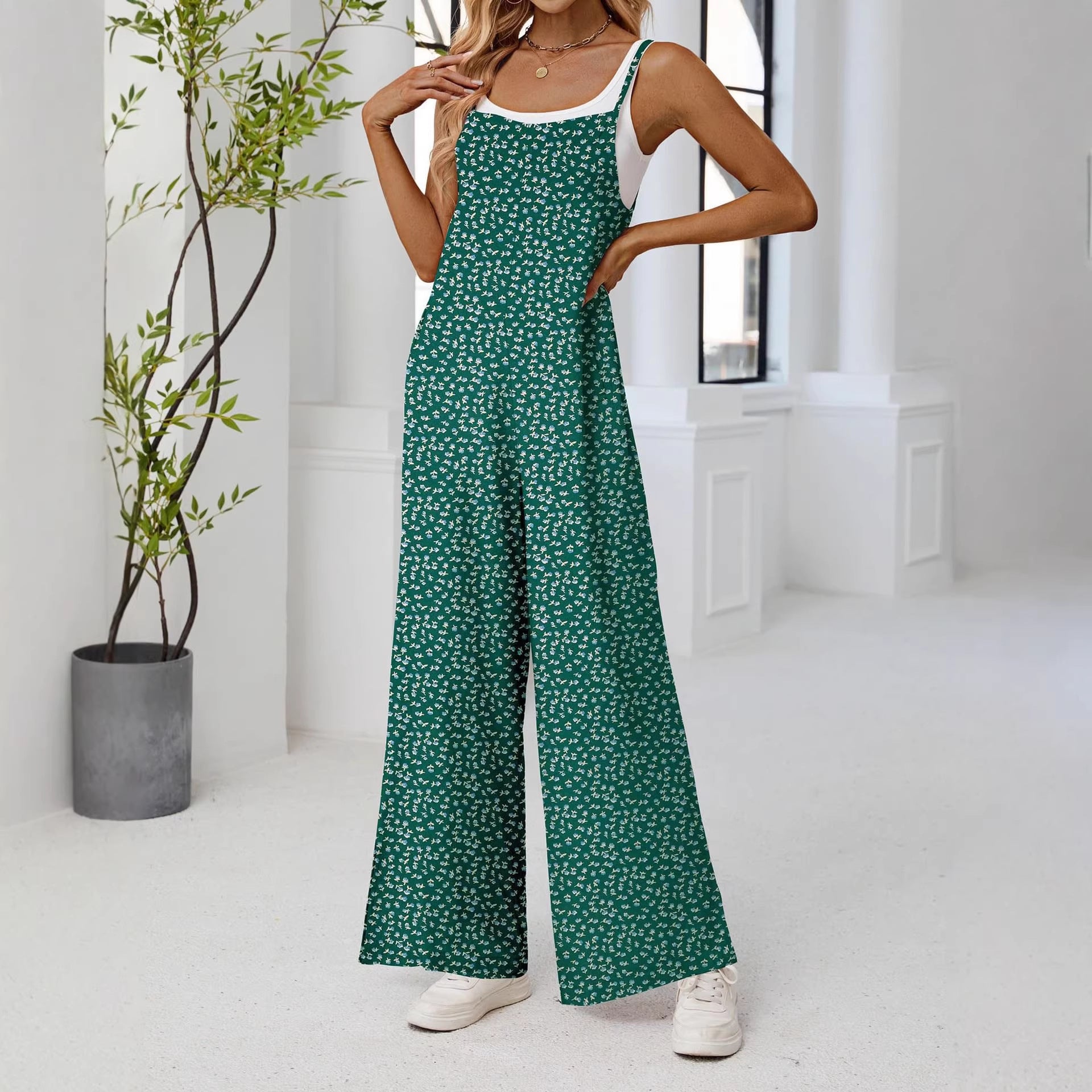 Jumpsuit mit Blumenprint und weitem Bein