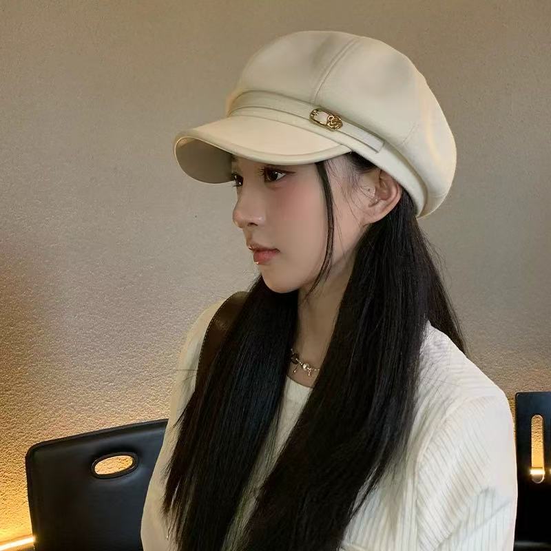 Japanisches Retro Beret mit Kette