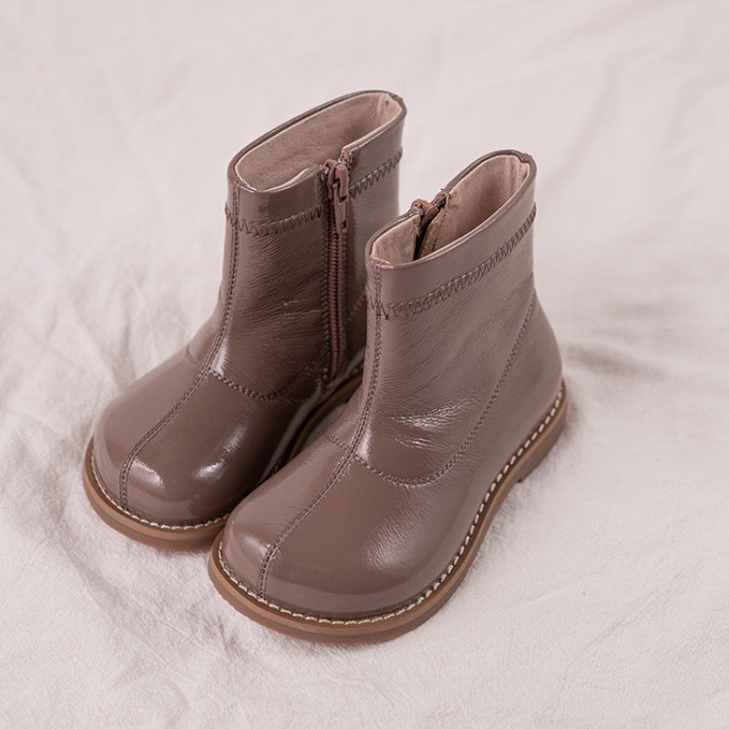 Einheitliche Kinderschuhe