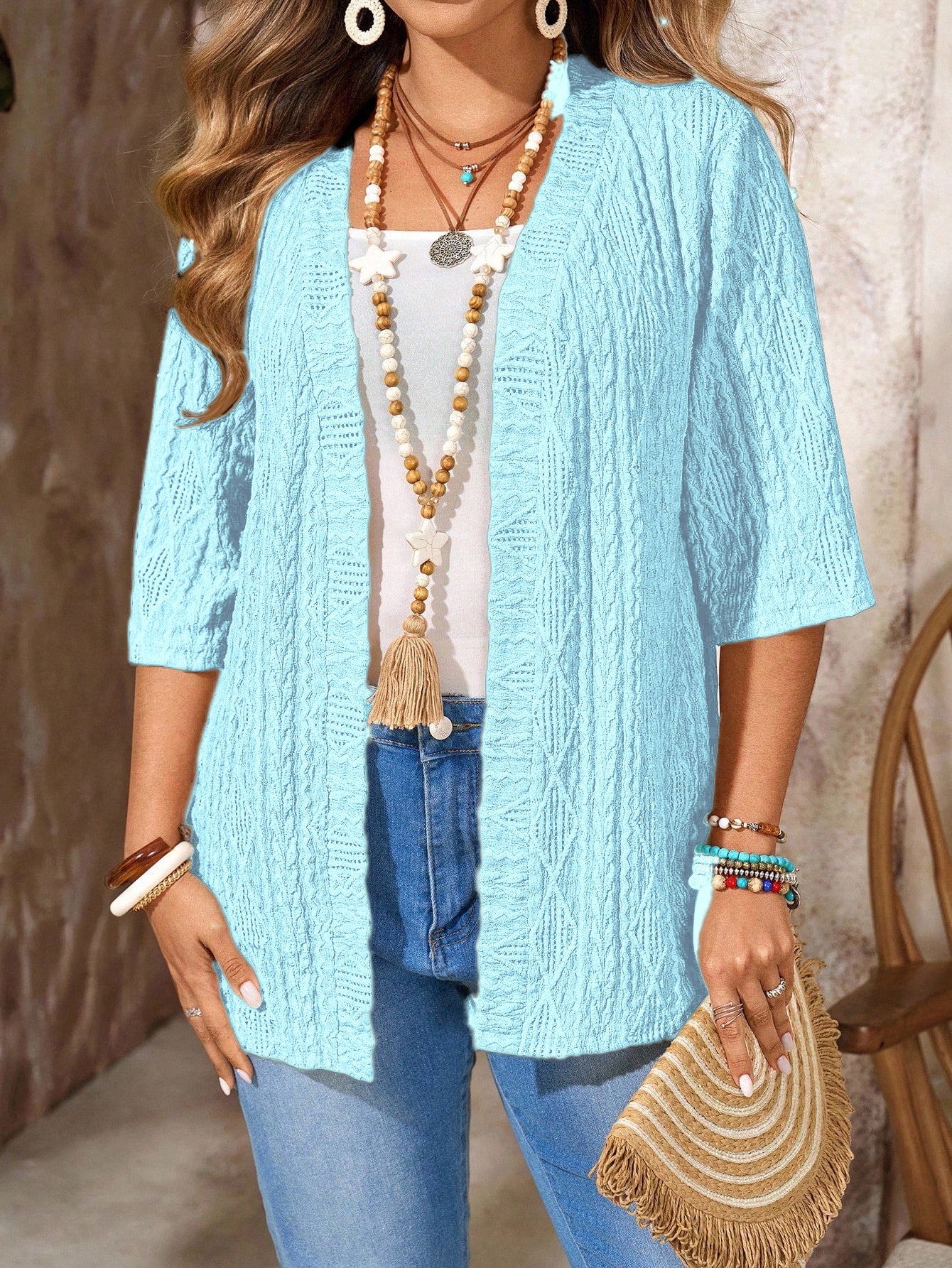 Cardigan mit Lochmuster und Rüschen