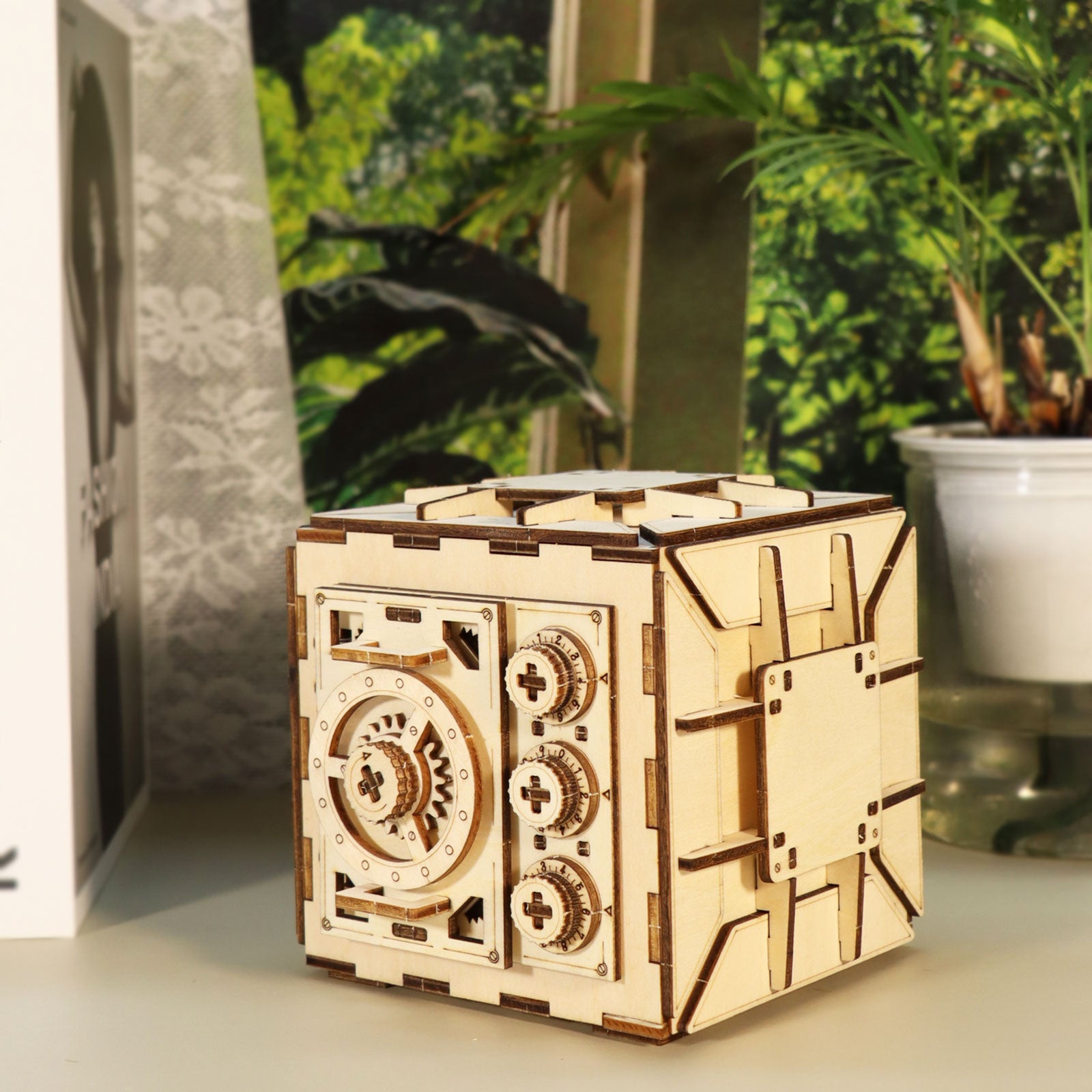 3D Holzpuzzle "Geheimfach" mit Zahlenschloss