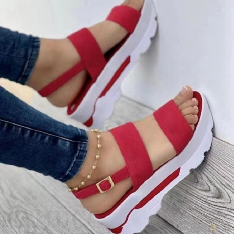 Plateau-Sandalen mit Schnalle für den Sommer | LuxeStyle