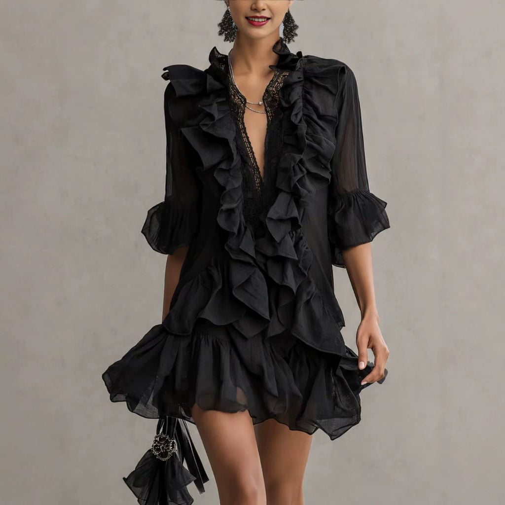 Elegantes Mini-Kleid mit V-Ausschnitt