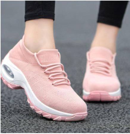 Sportliche Strick-Socken-Schuhe mit Plateau