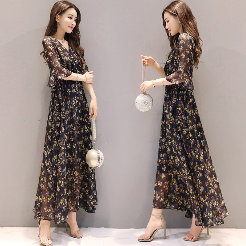 Sommerliches Chiffonkleid mit Blumenprint