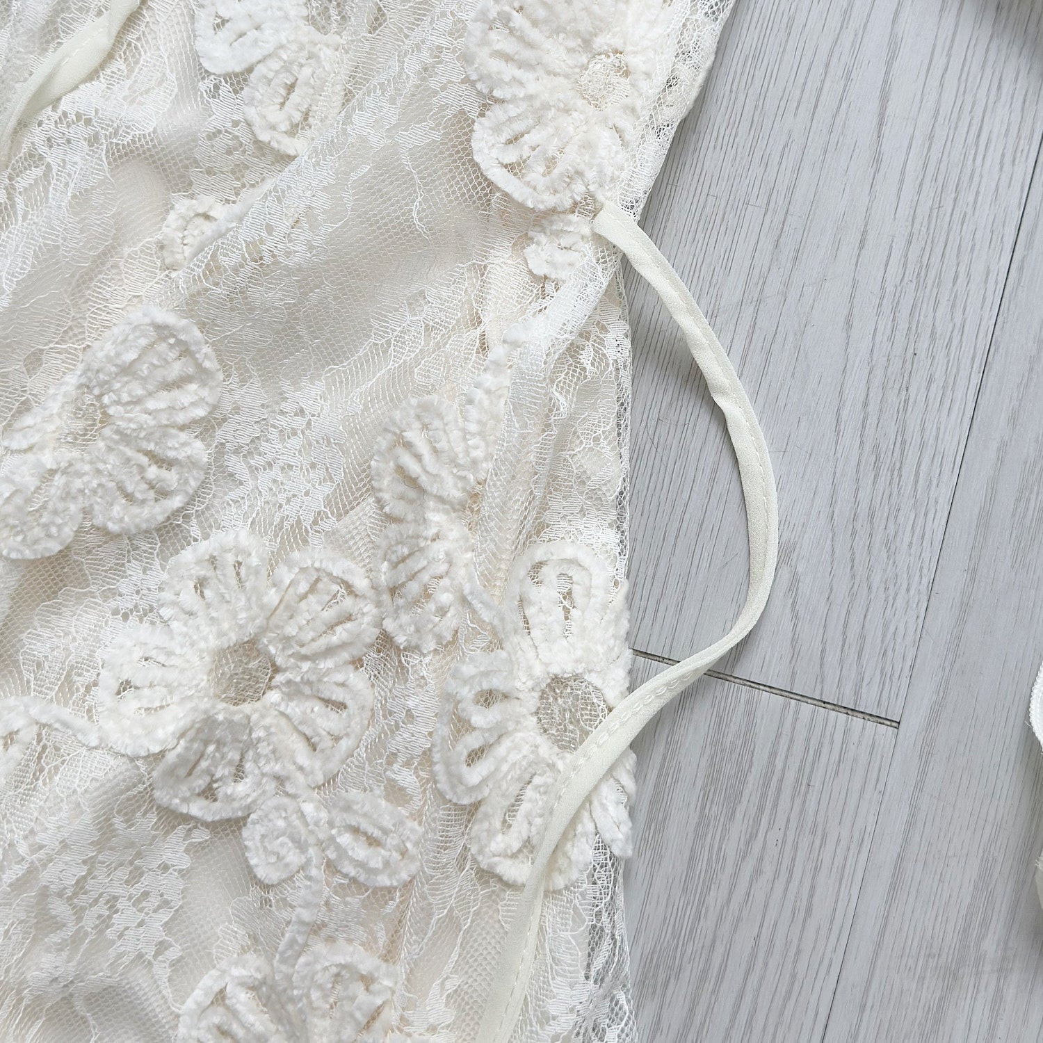 Elegantes A-Linien-Kleid mit Spitze