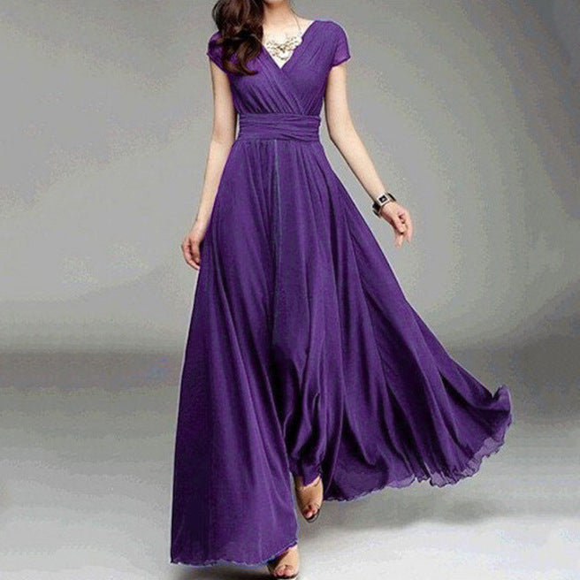 Chiffonkleid mit V-Ausschnitt & Taillenbetonung