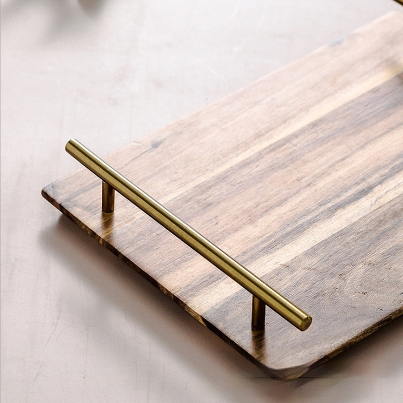 Rechteckiges Holztablett mit Metallgriff – Bild 1 | LuxeStyle