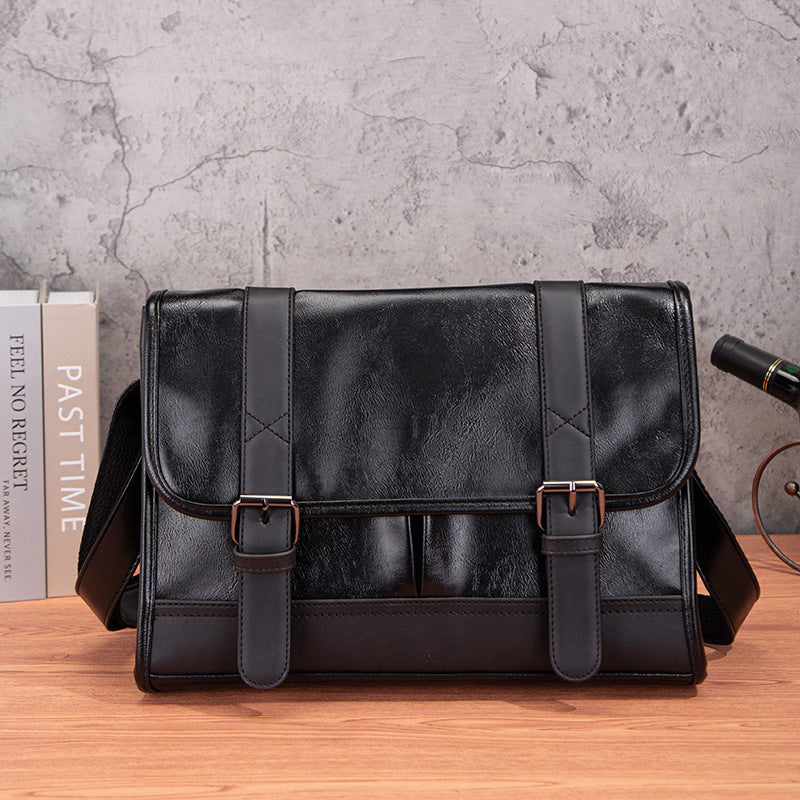 Schwarzer Rucksack mit Anti-Diebstahl-Funktion – Bild 5 | LuxeStyle