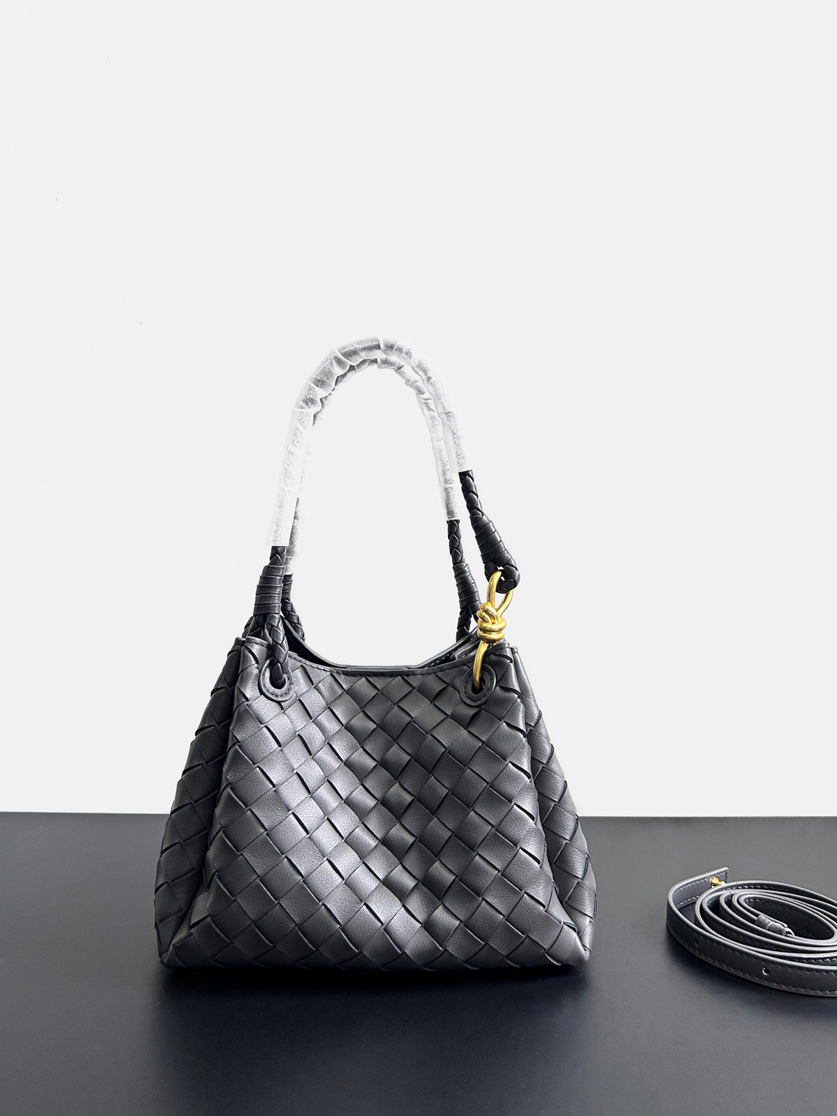 Geflochtene Ledertasche – Bild 17 | LuxeStyle