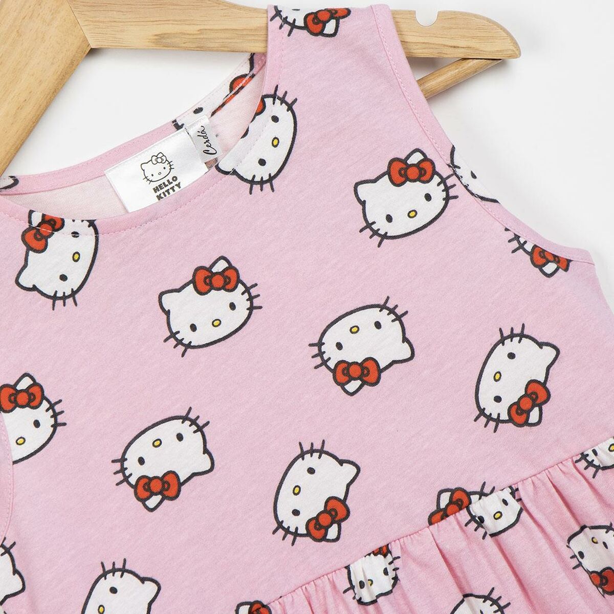 Rosa Kinderkleid – Dein süsser Hello Kitty Look