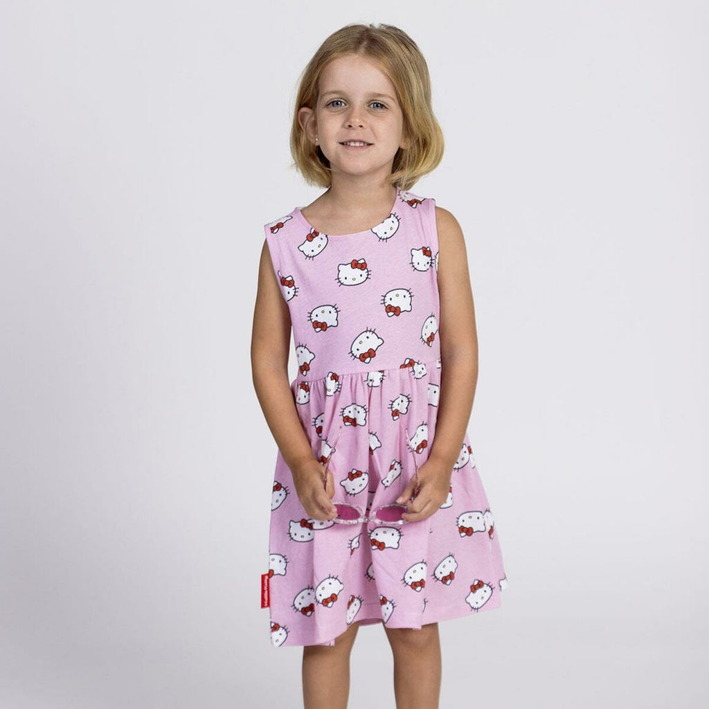 Rosa Kinderkleid – Dein süsser Hello Kitty Look