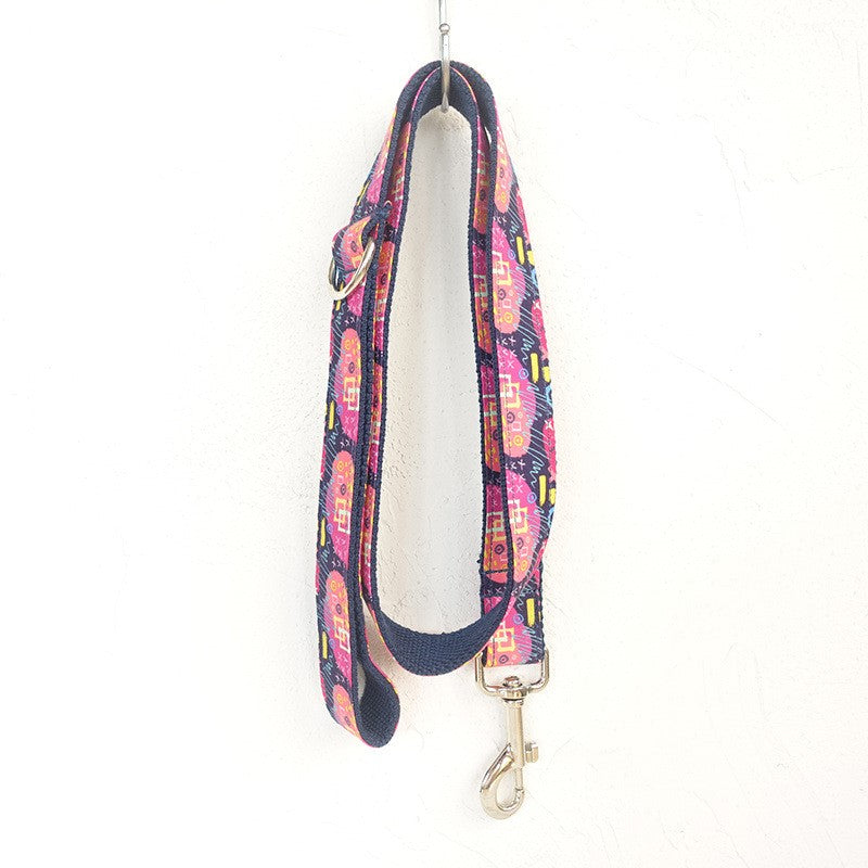 Hundehalsband mit Fliege "Deep Graffiti" – Bild 2 | LuxeStyle