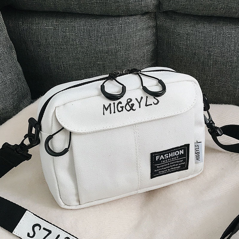 Schultertasche aus Canvas – kleine quadratische Tasche – Bild 2 | LuxeStyle