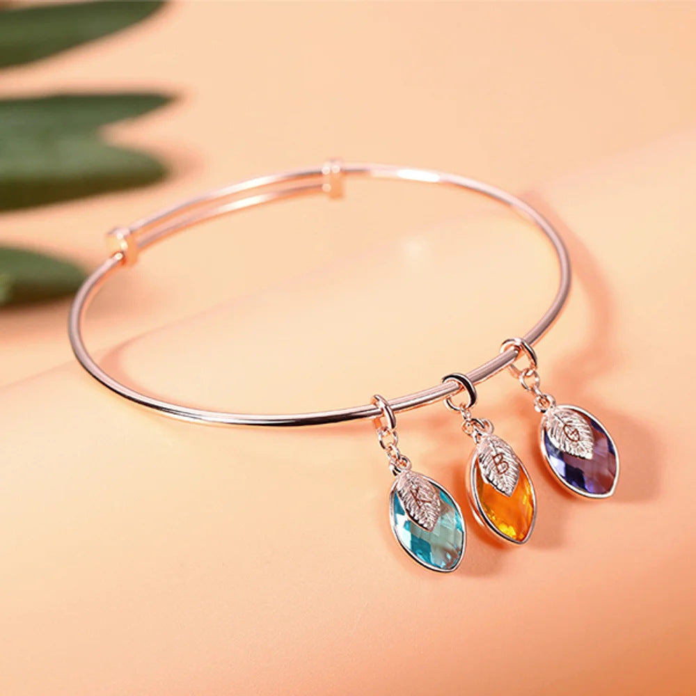 Armband mit Buchstaben-Design