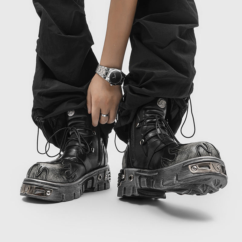 Retro-Punk-Schuhe mit Metall-Details