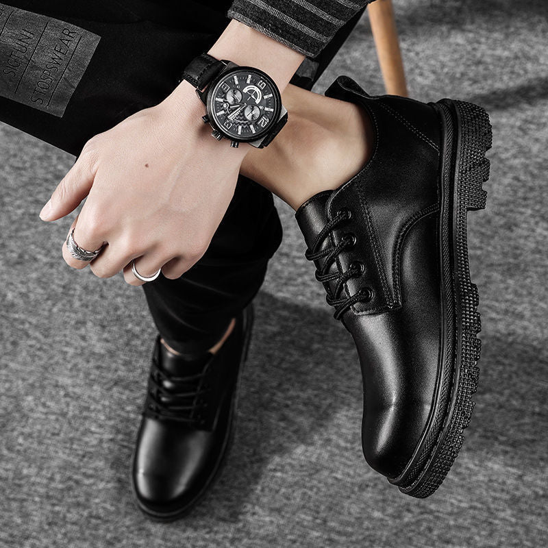 Martin Ankle Boots im britischen Casual-Stil – Bild 3 | LuxeStyle