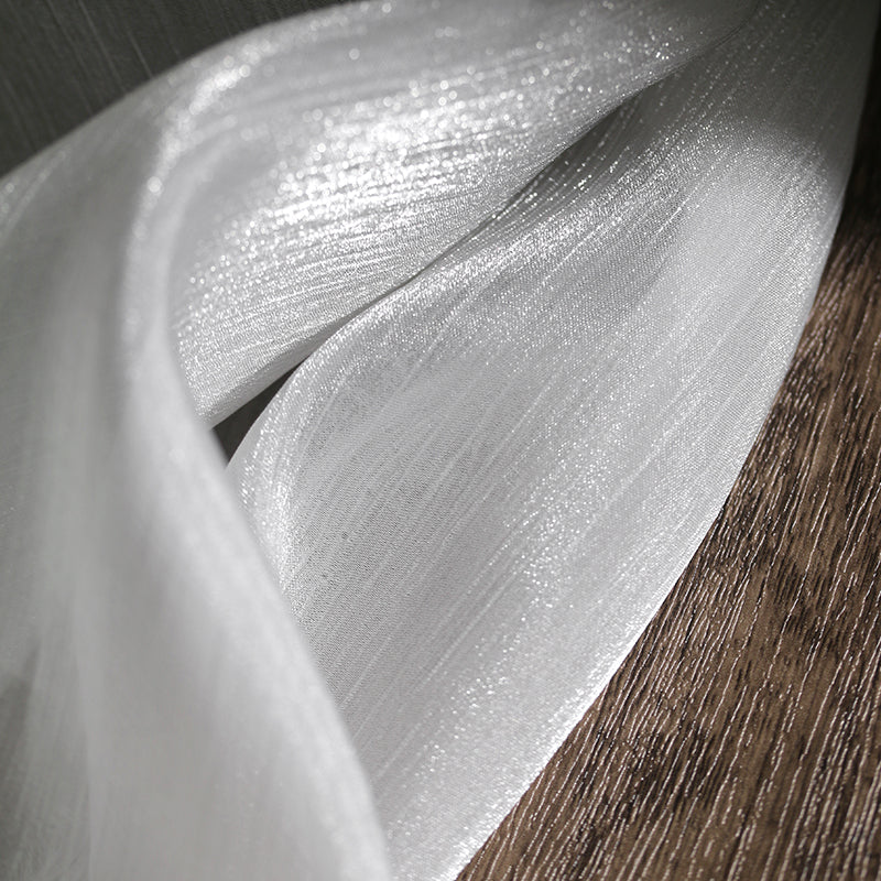 Glänzender Mesh-Stoff mit Wasserstruktur, Weiss – Bild 6 | LuxeStyle