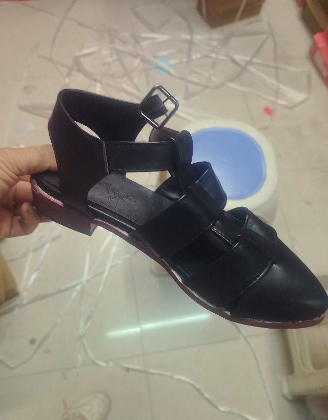 Freizeit-Sandalen mit Leopardenmuster – Bild 5 | LuxeStyle