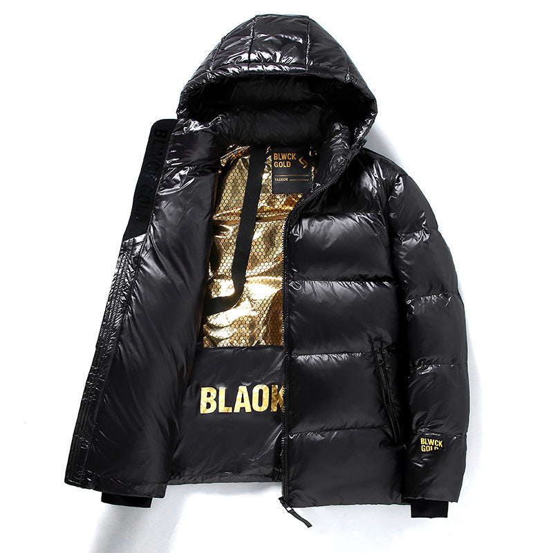 Schwarze kurze Winterjacke mit Kapuze | LuxeStyle