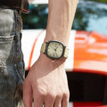 Quadratische Quarz-Uhr mit Metallband | LuxeStyle
