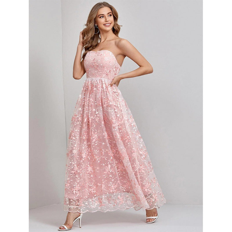 Elegantes Retro-Kleid mit Spitze