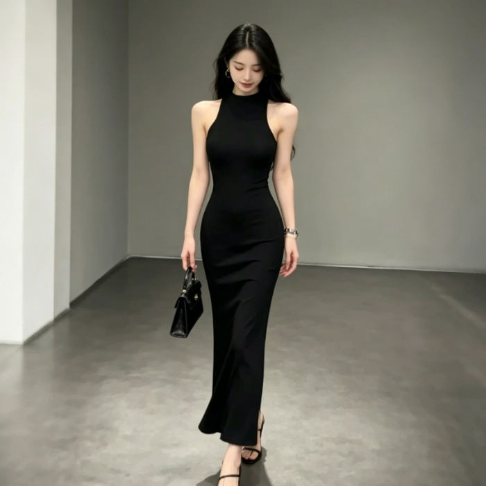 Schwarzes Halter-Neck Kleid mit Schnitt – Bild 4 | LuxeStyle