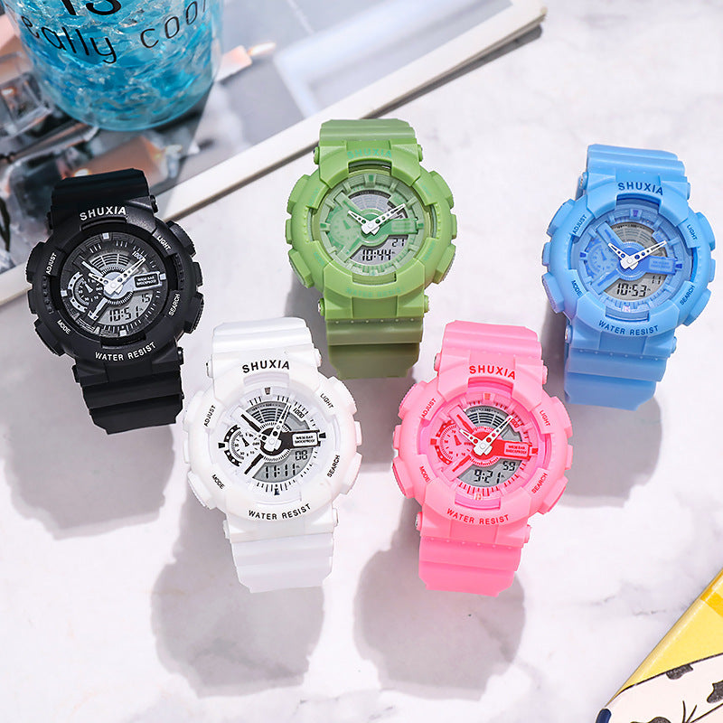 Sportliche Smartwatch mit Doppelanzeige 50 mm – Bild 6 | LuxeStyle