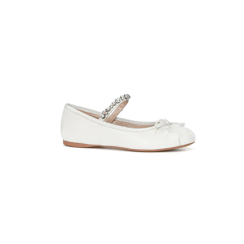 Superweiche Satin-Ballerinas mit Strass – Bild 8 | LuxeStyle