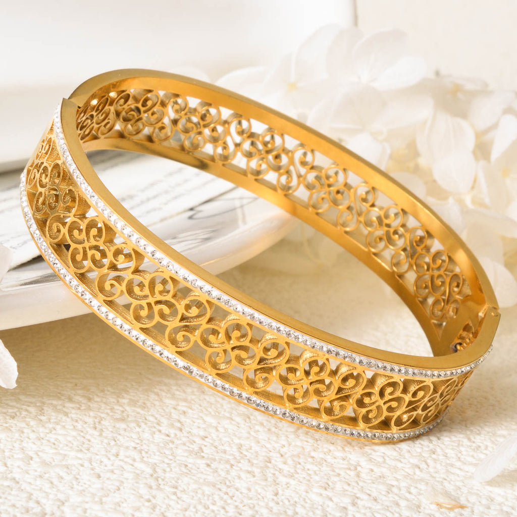 Armreif Gold mit Diamanten – Bild 2 | LuxeStyle